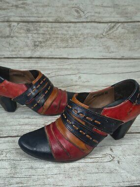L'Artiste Spring Step Colorful Pumps Boho Chic Wonderous Size 40